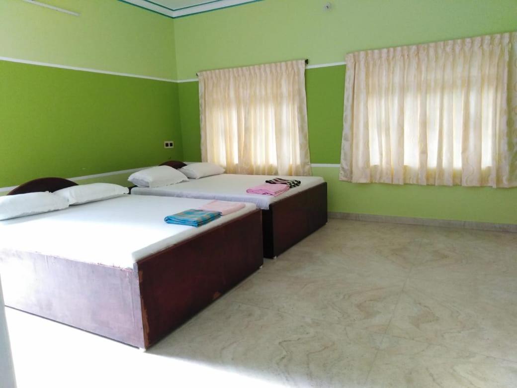 Vls Holiday Home Kanyakumari Esterno foto